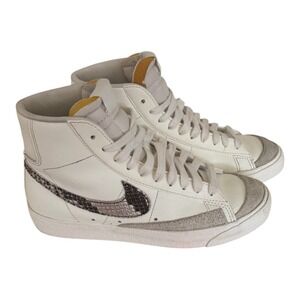 Nike Blazer Mid 77 Sail Snakeskin Swoosh DA8736-100 Womens Sneakers Size 5